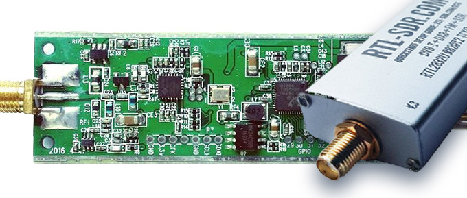 RTL-SDR – Radio logicielle avec kit d'antenne dipôle