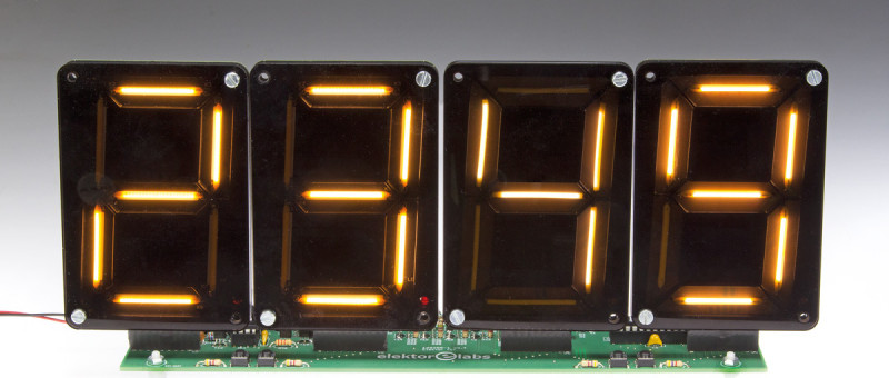 Clock / scoreboard / timer  with LEDitron modules (180533 / 160205)