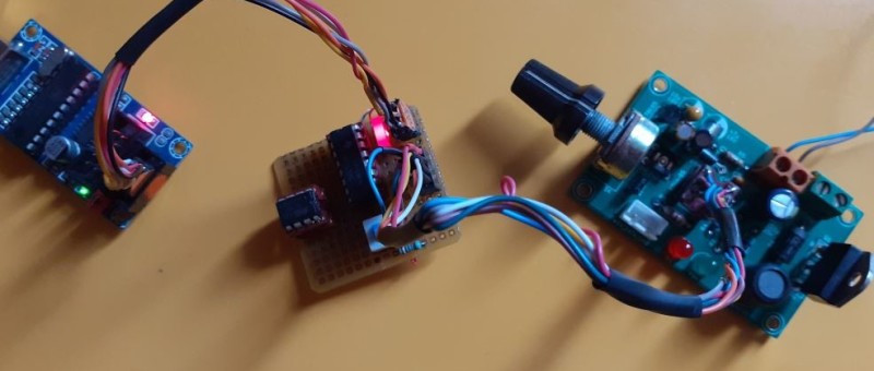 Make programming the ATtiny DIP8 easier with “EasyTinyProg”