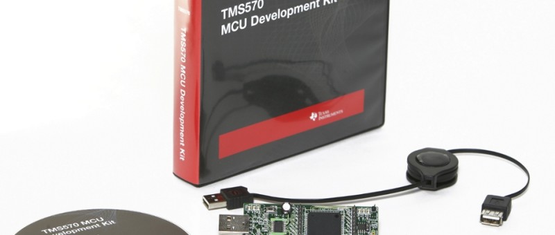 Nouveau banc d'essai Elektor pour kits de développement pour microcontrôleur