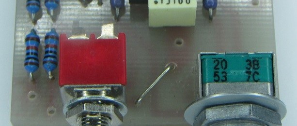 Switch Audio Analogico A/B con Controllo di Guadagno