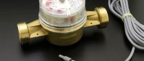 ESP32 Water Leak Detector - connected to IoT Arduino