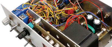 Medidor de frequência de ressonância para altifalante