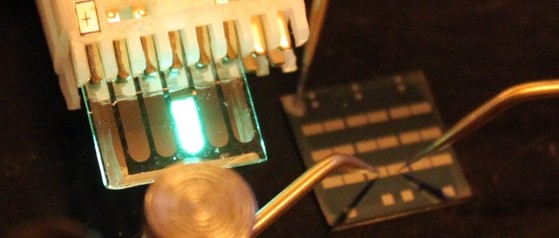 Snelle en goedkope transistoren voor LCD- en OLED-schermen