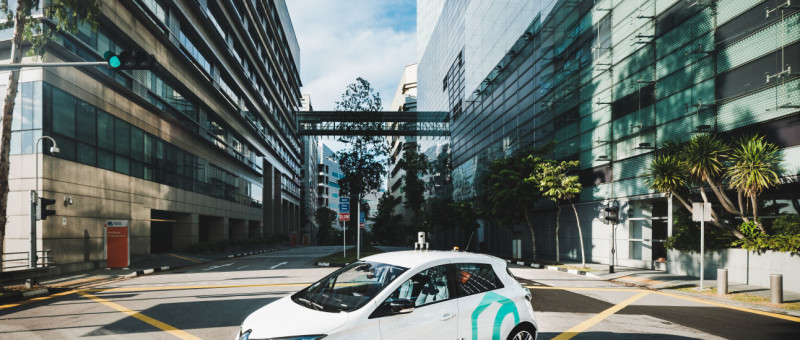 Eerste zelfrijdende taxi's rijden in Singapore