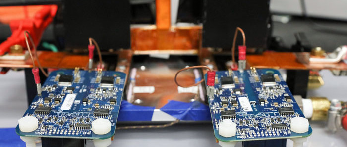 Inductief laden met 120 kW voor elektrische auto’s