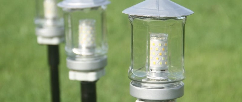 DIY Jam Jar Garden Lamps