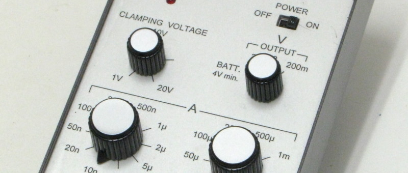 Adjustable DC current source with integrated hi-z DVM [130287-I]