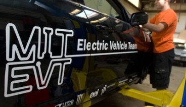 Rapid EV Recharing Could Make Electric Cars More Acceptable To Consumers