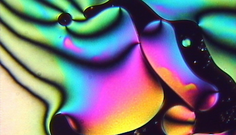 Research into the molecular structure of liquid crystals