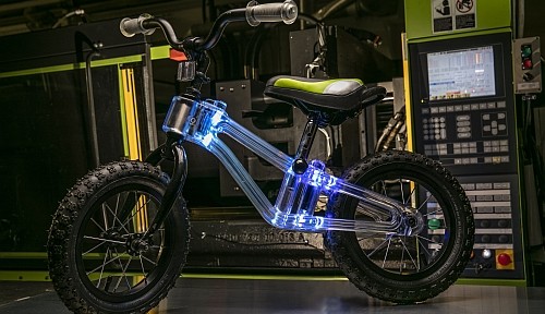 Phantom Frames bike with in-frame dynamic LED lighting