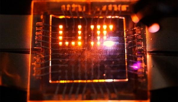 World First: 80,000 cd/m2 LED detects light too 