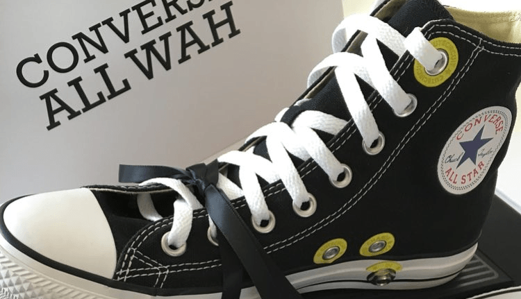 Far out! Wah-wah in Converse sneakers | Elektor Magazine