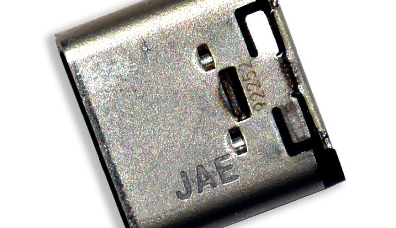 Available at Rutronik: USB Type-CTM compatible I/O Connectors from JAE