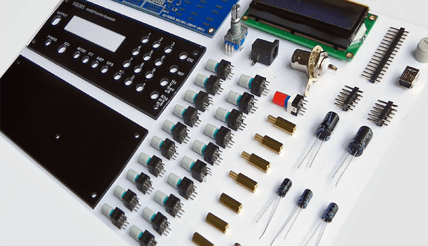 Bausatz für einen Funktionsgenerator mit direkter digitaler Synthese von Elektor