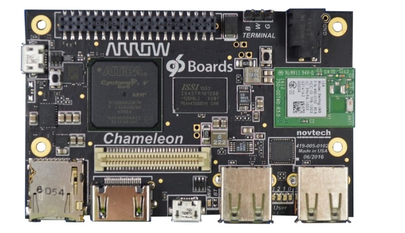 Demonstration des Board Chameleon96 von Arrow Electronics auf der Embedded World 2017.