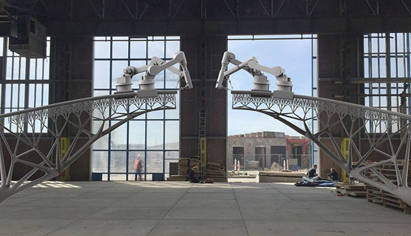 Impression 3D pour construire un pont piétonnier à Amsterdam