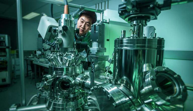 Het hoogvacuüm voor de productie van silicen is 100 maal ijler dan het heelal rondom het ISS. Foto: University of Wollongong.