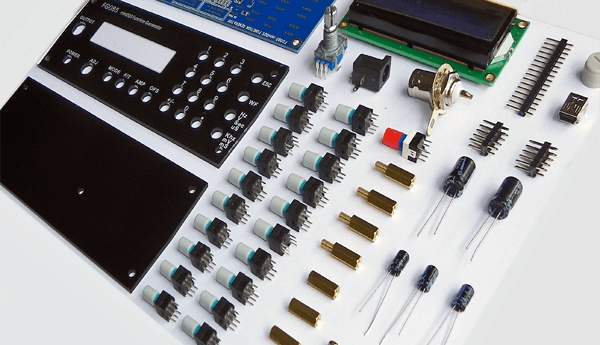 Review: FG085 – Bouwkit voor een DDS-functiegenerator: opbouw en ingebruikname