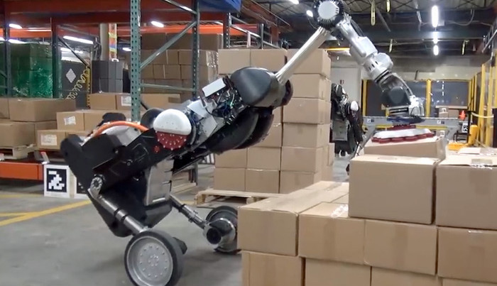 Zelfbalancerende robot voor het magazijn 