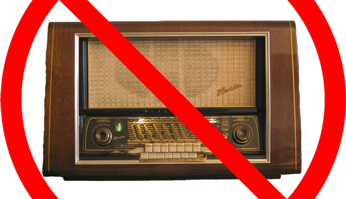 FM-radio’s binnenkort verboden? Afbeelding: Eckhard Etzold / Wikimedia; bewerkt