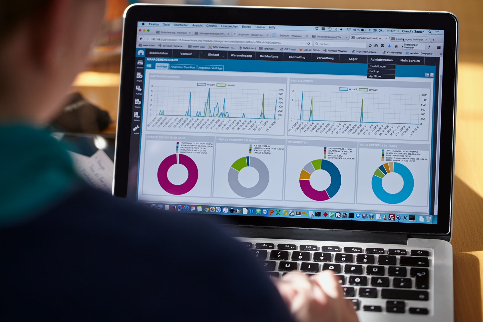 WaWision: how a homebrew ERP/CRM software and evolved into a comprehensive project and production management tool...