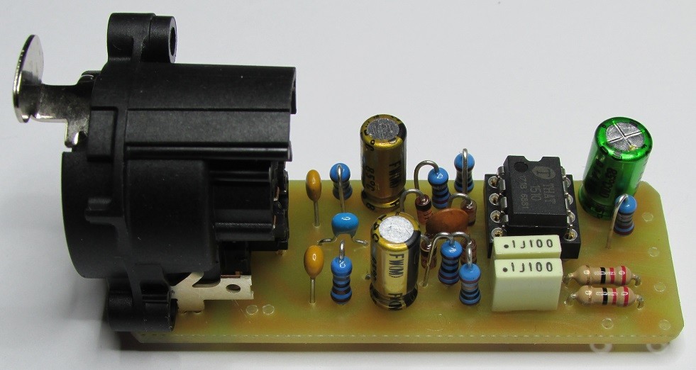 Microphone Preamplifier with 48-V Phantom Power Distribution