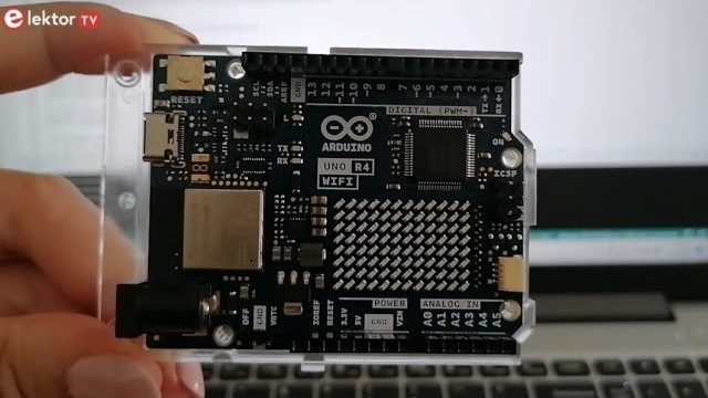 Arduino Uno R4 WiFi Board: A Complete Guide to Wireless Connectivity