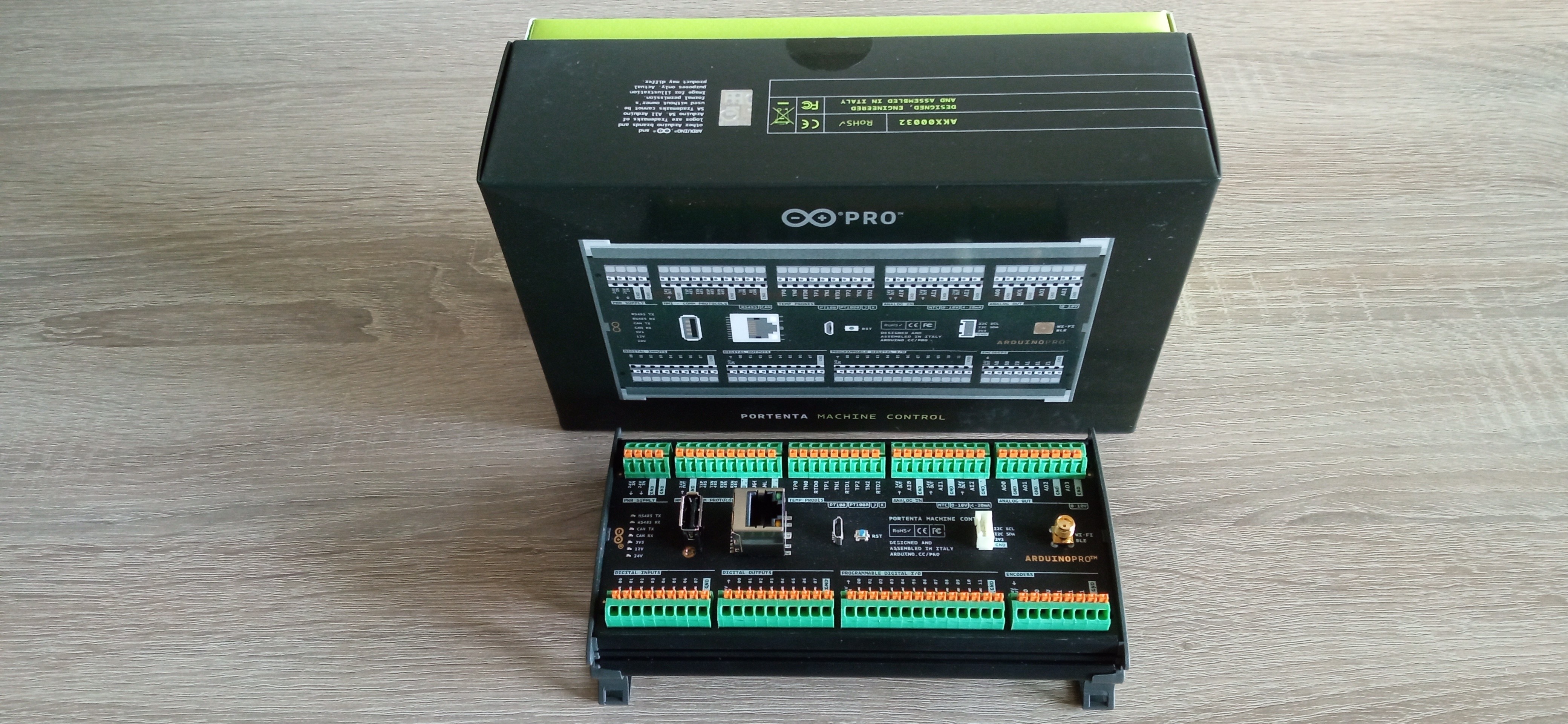 Arduino Portenta Machine Control und Arduino Potenta H7