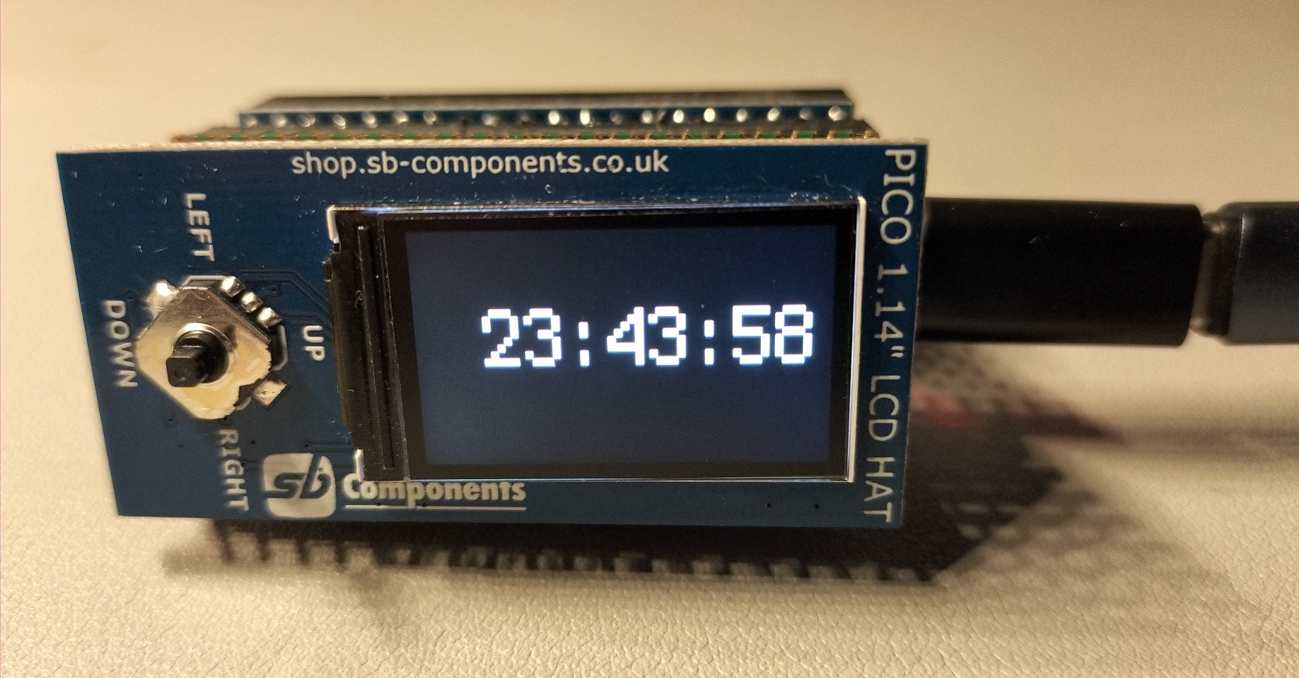 Eine NTP-Uhr mit CircuitPython