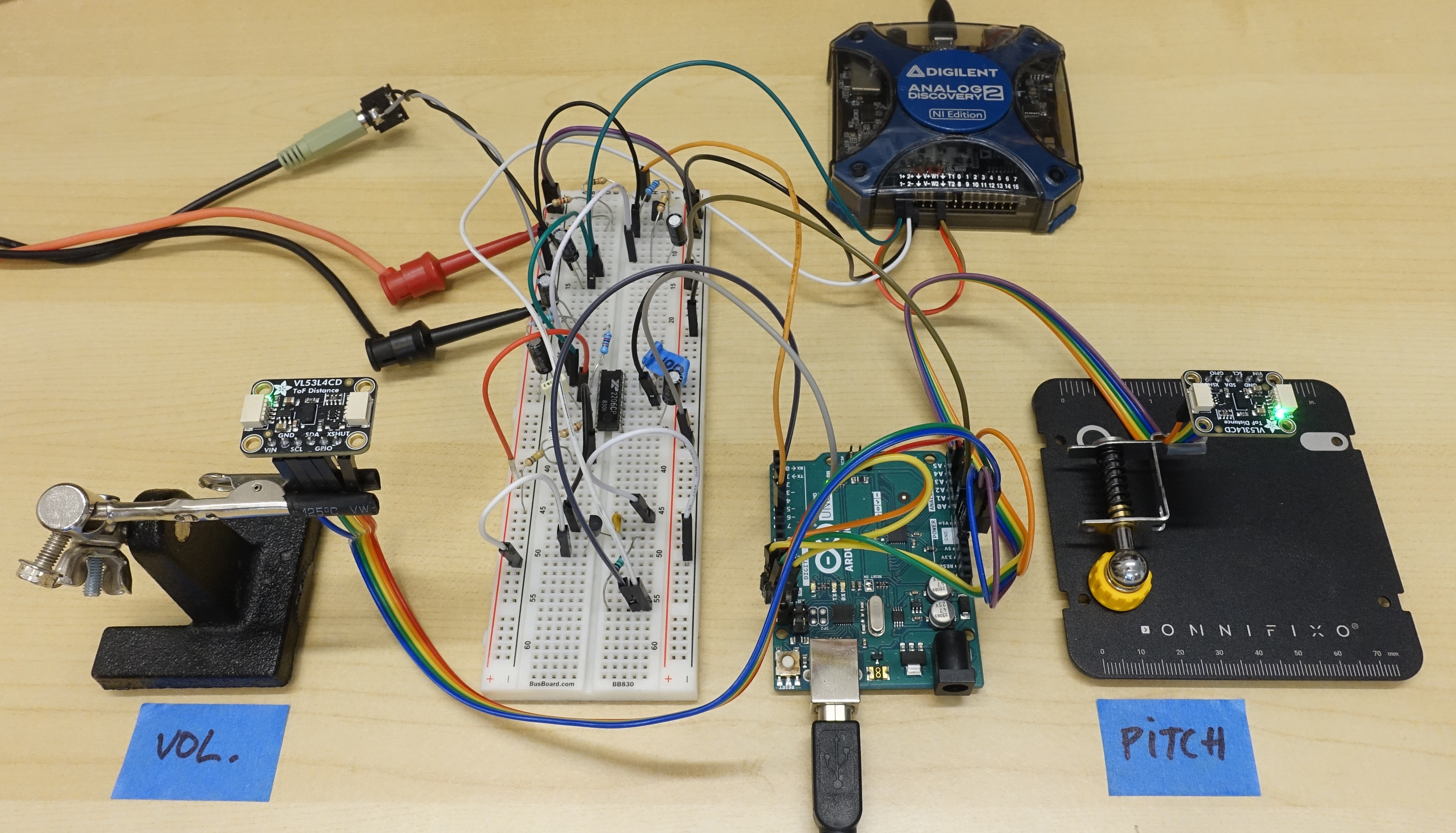 Experiment: Auf dem Weg zu einem Mixed-Signal-Theremin?