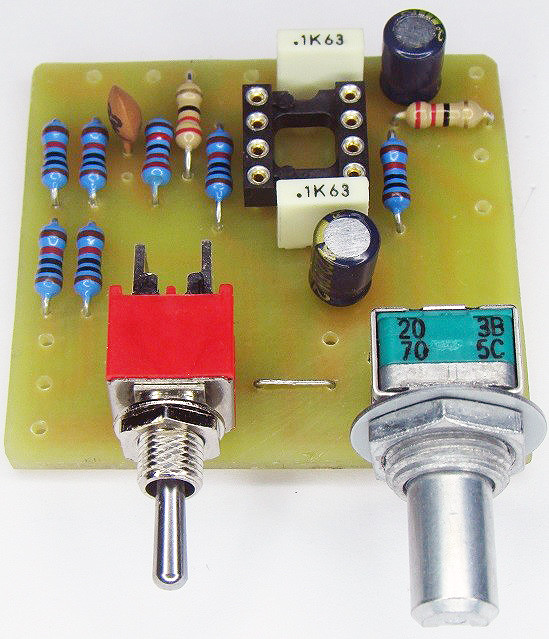 sélecteur audio A/B avec réglage de gain