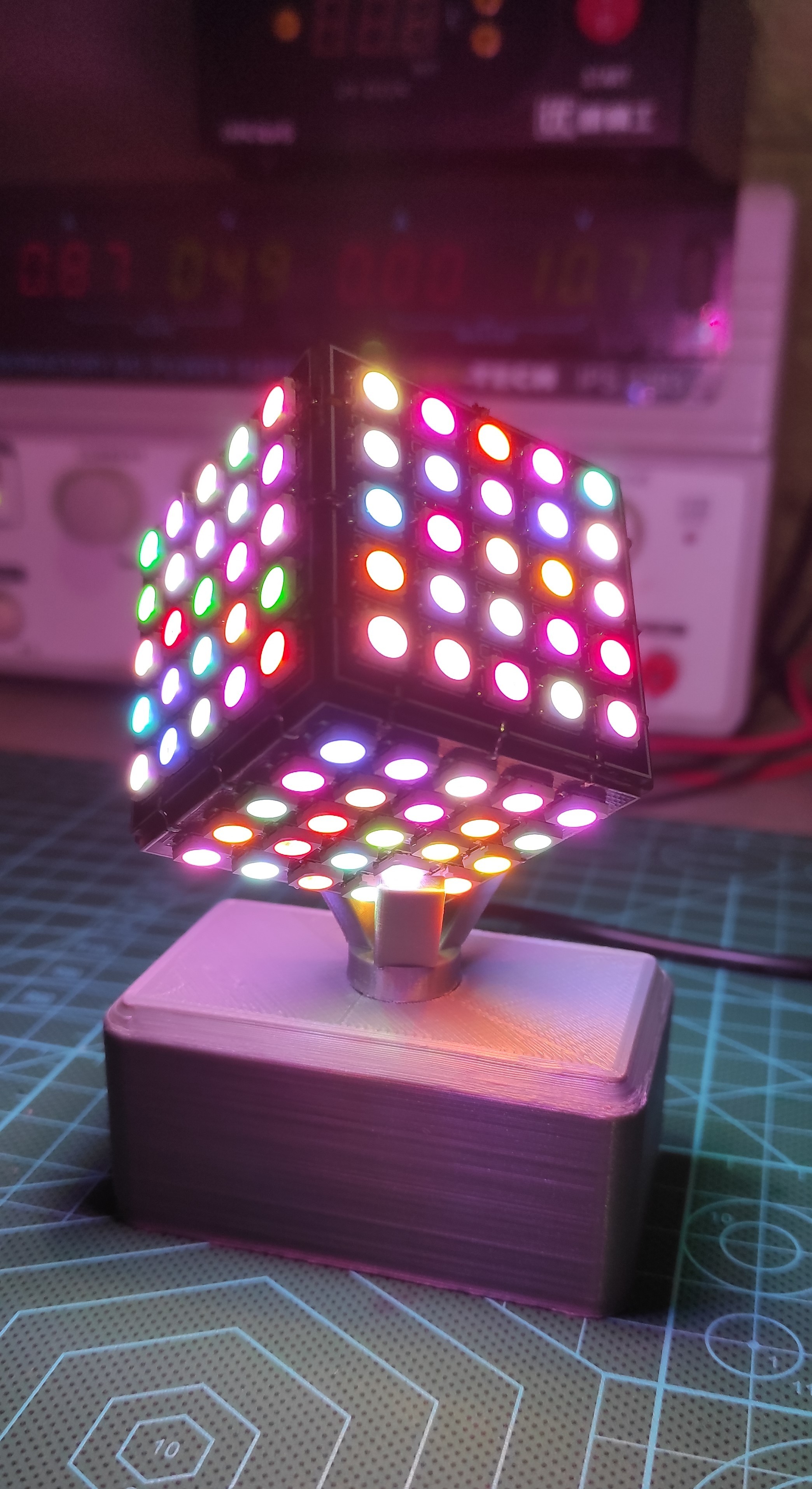 Magische RGB LED-kubus