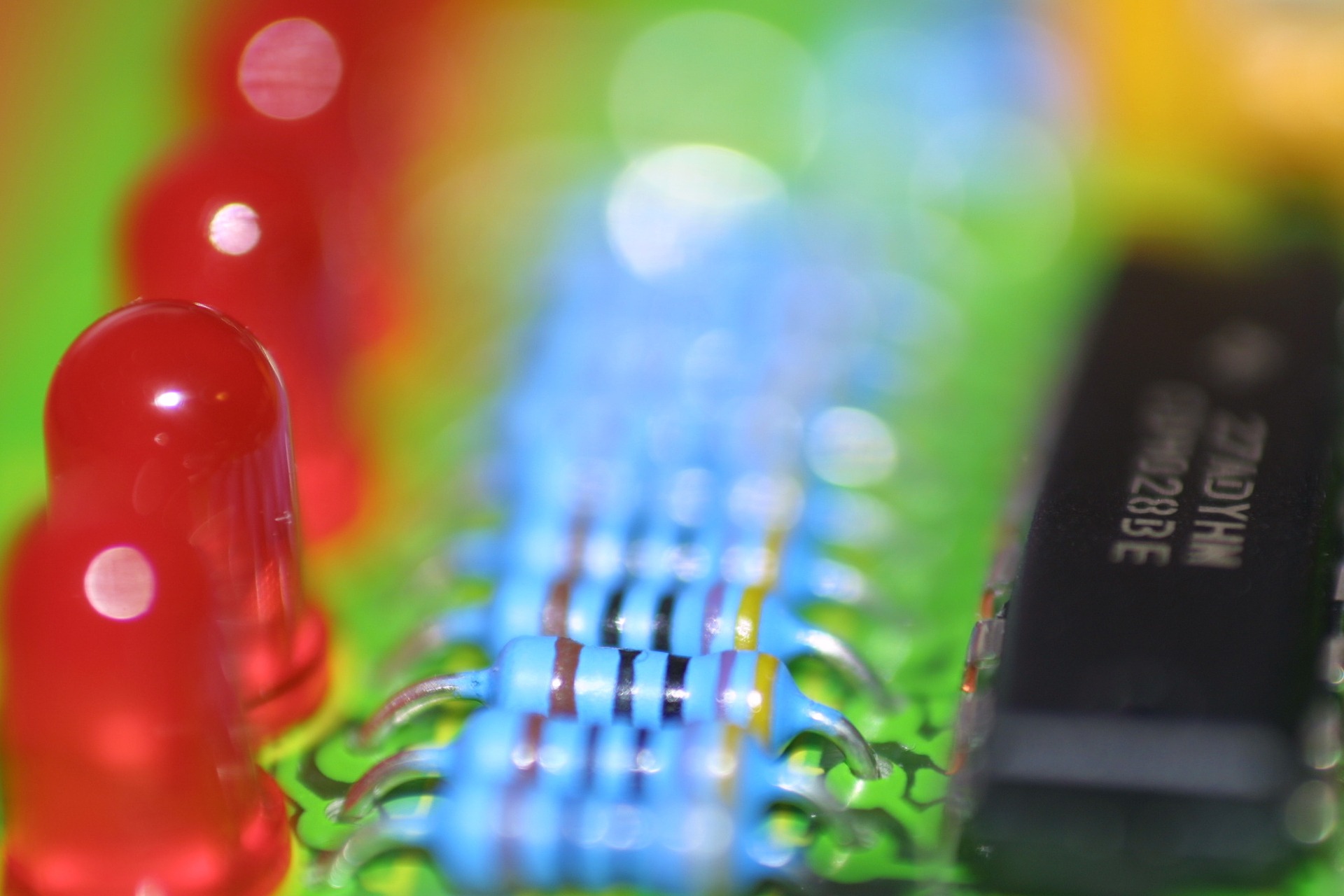 How to Calculate an “LED Resistor” Part 1 Elektor Magazine