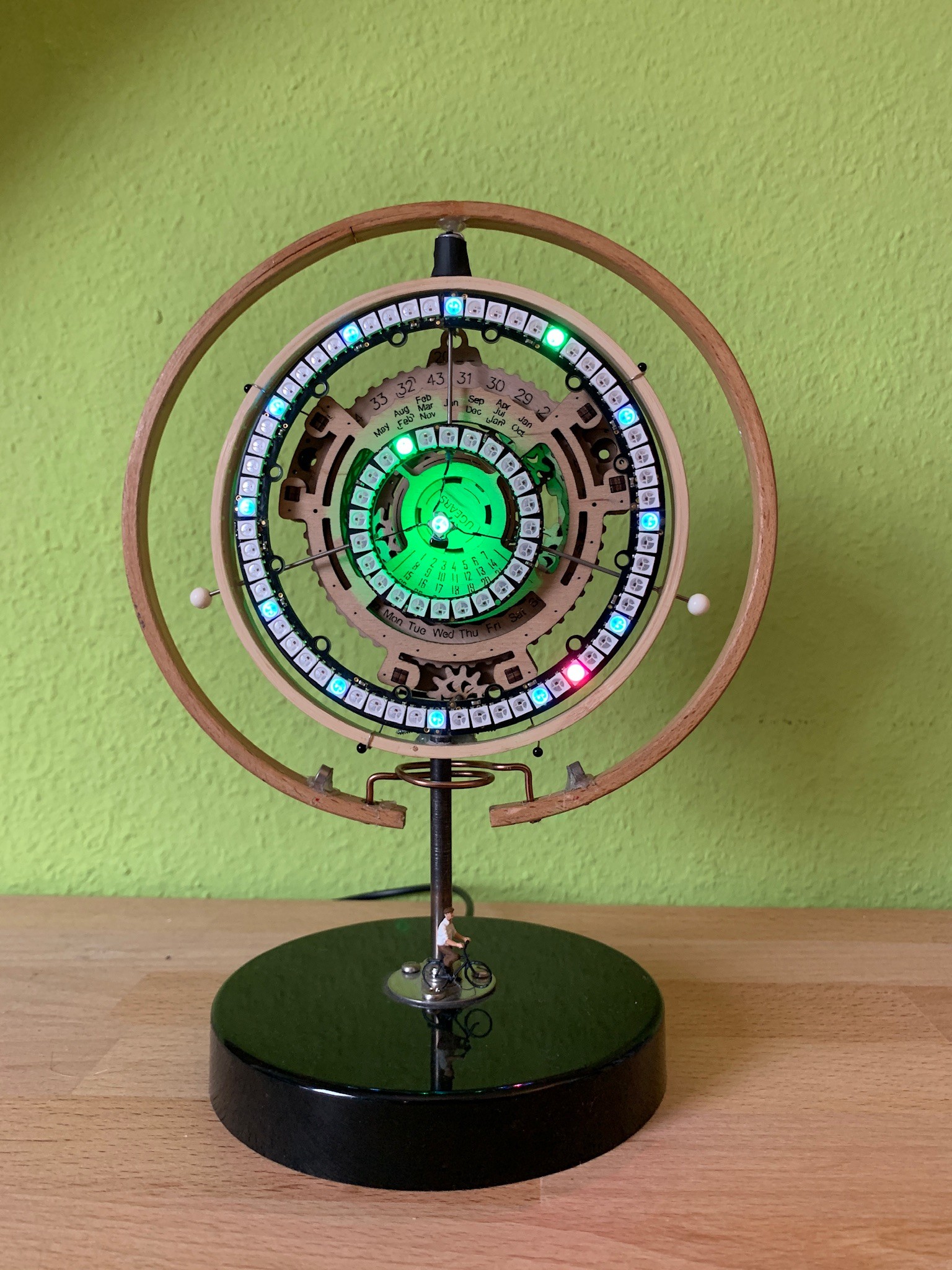 object clock with NeoPixelRing Elektor LABS Elektor Magazine