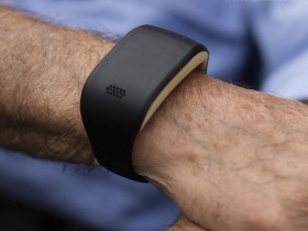 The Zembro Smart Bracelet