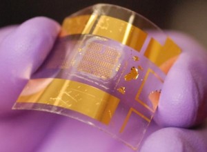 Fortschrittlicher flexibler BiCMOS-Transistor, entwickelt an der UW-Madison (Foto: Jung-Hun Seo/University of Buffalo, State University of New York).