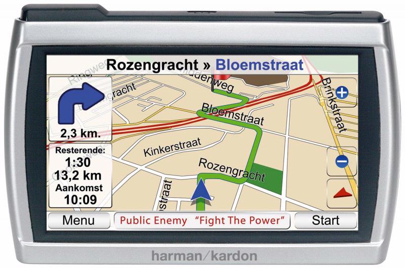 Een navigatiekastje dat dubbelt als muziekspeler? Een goed idee, vond Harman/Kardon, maar de uitwerking laat het afweten.