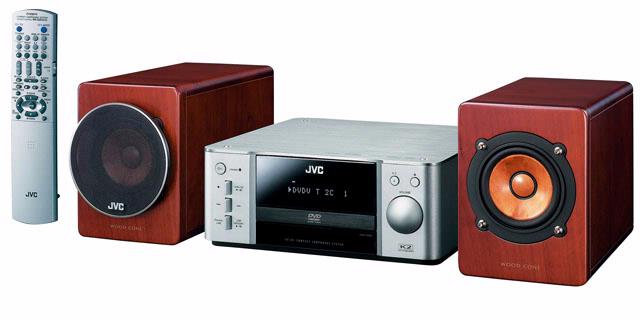 De JVC EX-A3 microketen met houten luidsprekers speelt dvd, mp3 en video. En de set oogt nog mooi ook.