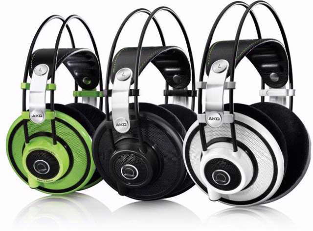 De Q701 is de onbetwiste topper uit de nieuwe Quincy Jones Signature Line van AKG, en komt in verschillende kleurtjes.