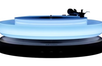 Audio-Technica Hotaru : une platine vinyle en dition limite qui change de couleur