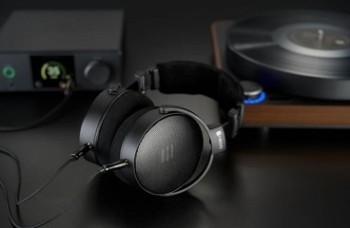 HEDDphone D1: de eerste dynamische hoofdtelefoon van HEDD Audio en hij heeft een driver met een dun koolstof membraan