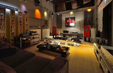 HiVisit Audio-Life in Buren: The Search for Magic Sound