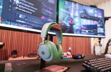 Fabrieksbezoek Steelseries: 'We hebben vier jaar aan de Arctis Nova Elite gewerkt'