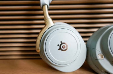 Review Steelseries Arctis Nova Elite: Gaming-headset die ook audiofiel wil zijn