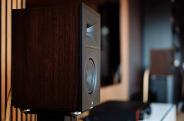 Review JBL Stage 250B boekenplankluidsprekers: niet alln voor op de plank