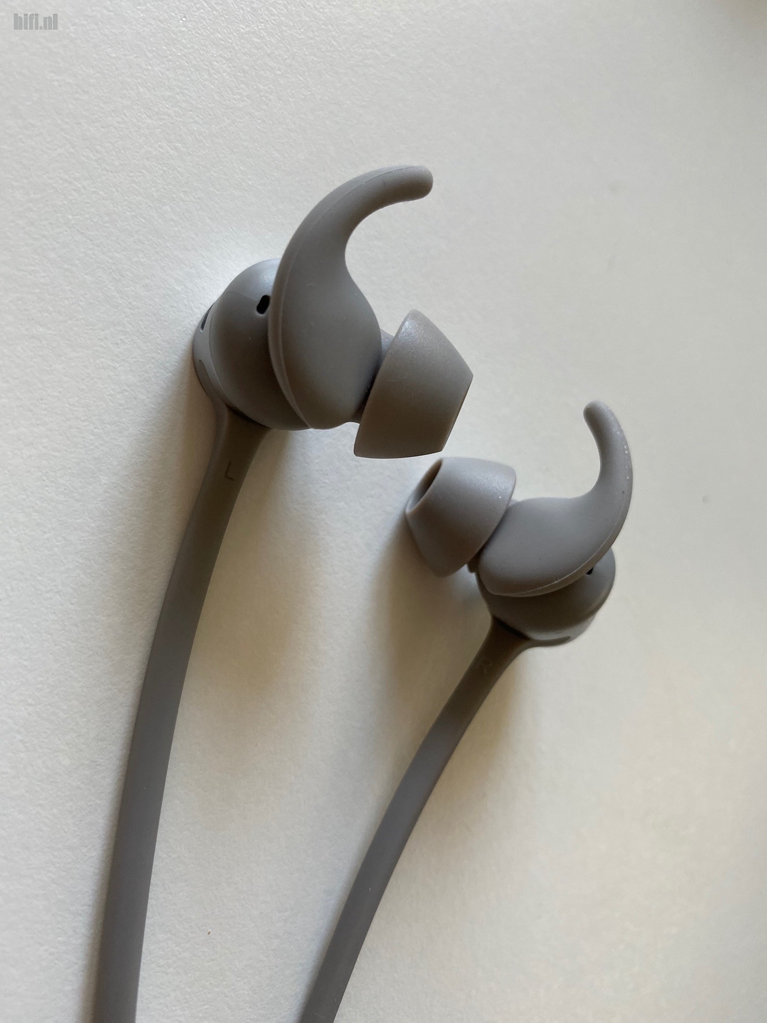 Review Bowers Wilkins PI4 in ears