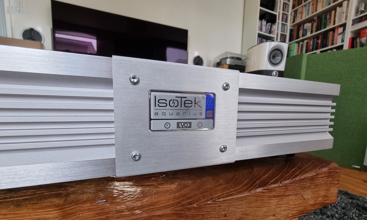 Review IsoTek EVO3 Aquarius 6 power conditioner