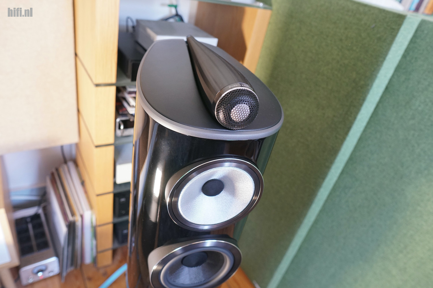 Bowers & wilkins shop 804