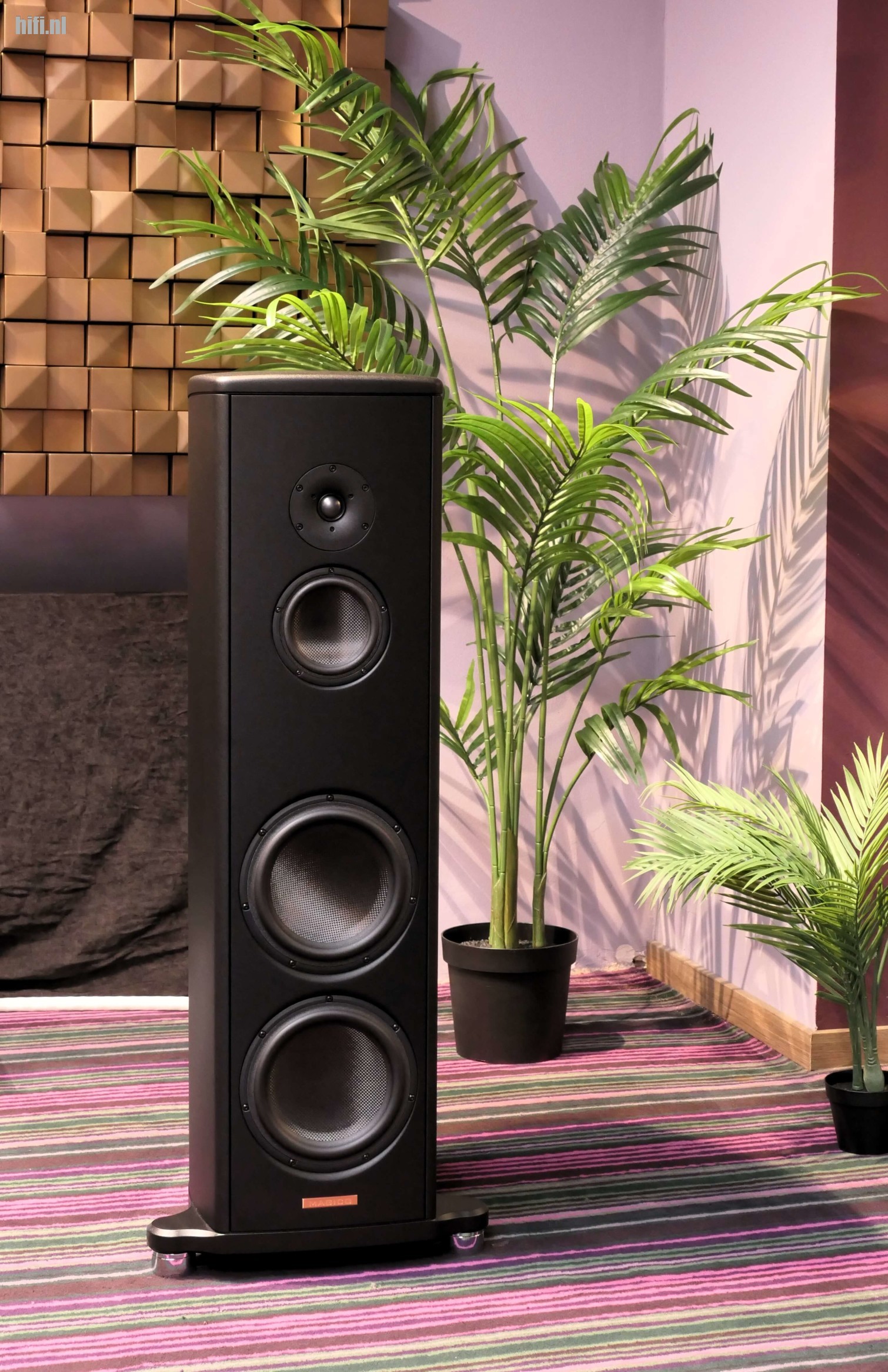 HiVisit The Magical Cost is No Object Show bij Alpha High End